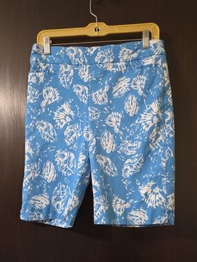 Chico's blue/white ladies Shorts Small